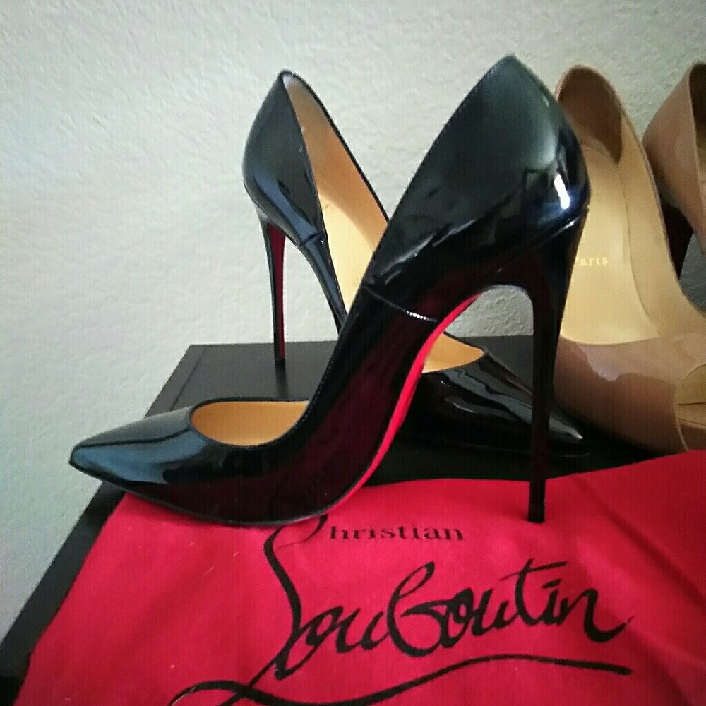 **SOLD**Authentic Christian Louboutin So Kate's